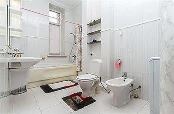 Uavoyage Business Apartments Kiev Eksteriør billede