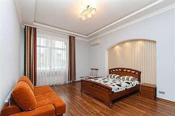 Uavoyage Business Apartments Kiev Eksteriør billede